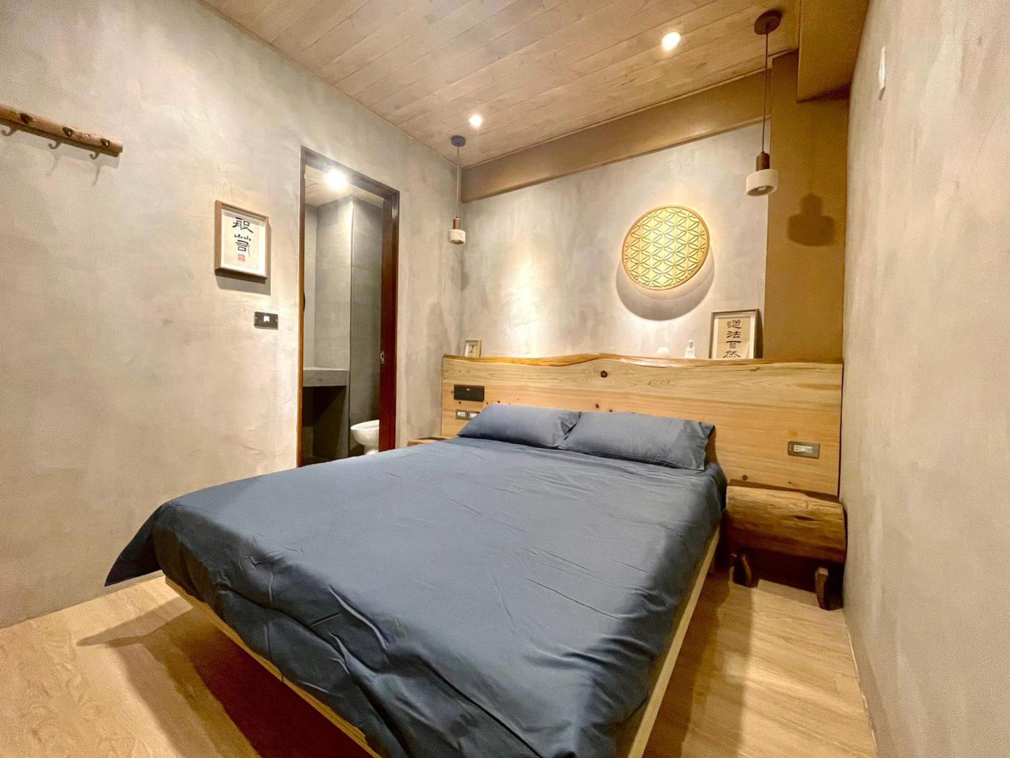 醒覺旅人-訂房後需聯繫轉帳 Apartment Tainan Luaran gambar