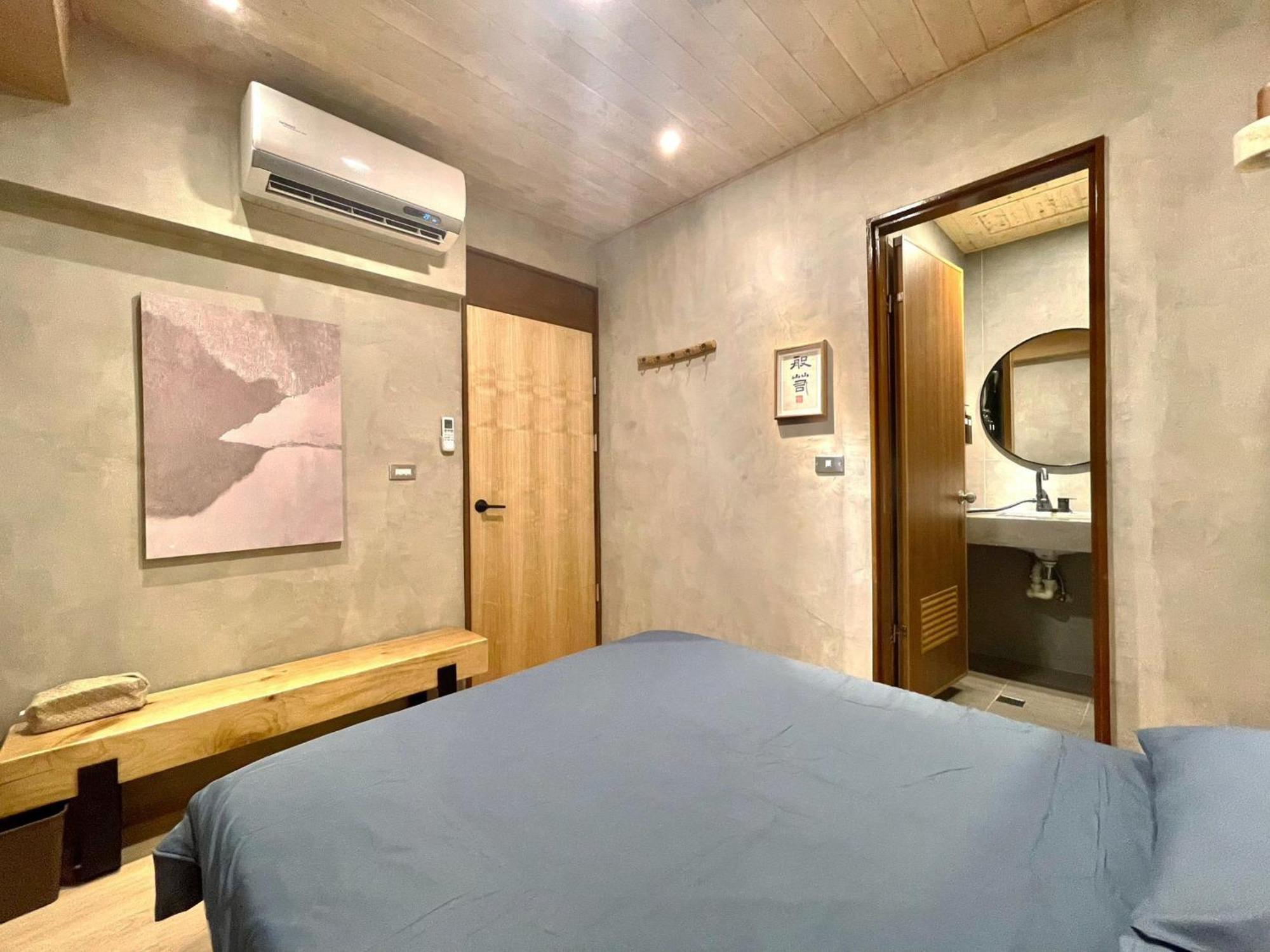 醒覺旅人-訂房後需聯繫轉帳 Apartment Tainan Luaran gambar