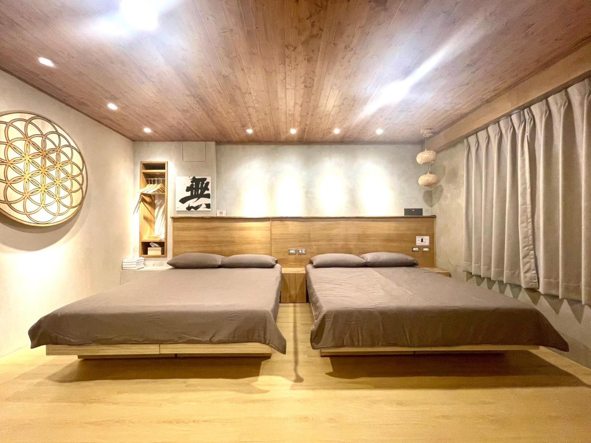 醒覺旅人-訂房後需聯繫轉帳 Apartment Tainan Luaran gambar