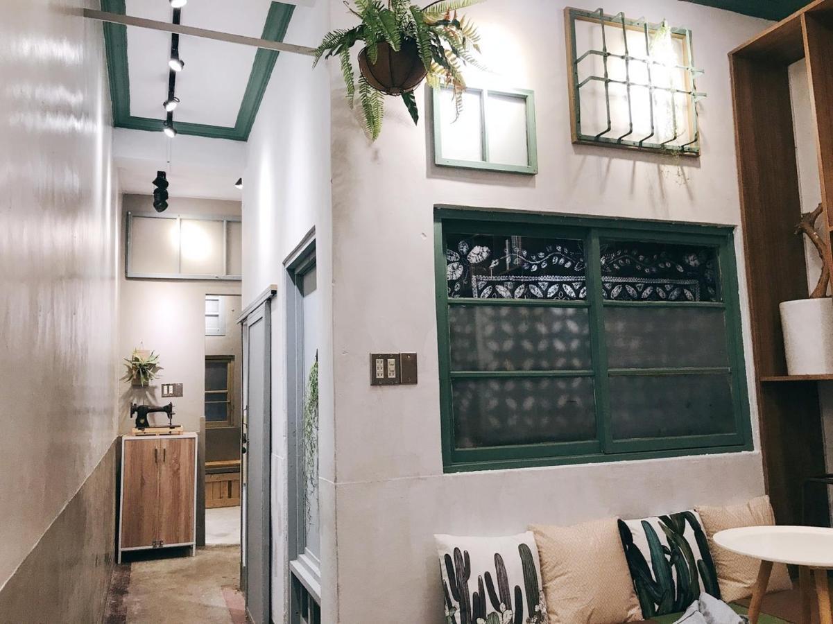 醒覺旅人-訂房後需聯繫轉帳 Apartment Tainan Luaran gambar
